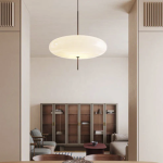 Moderne horizontale kroonluchter voor minimalistische ruimte