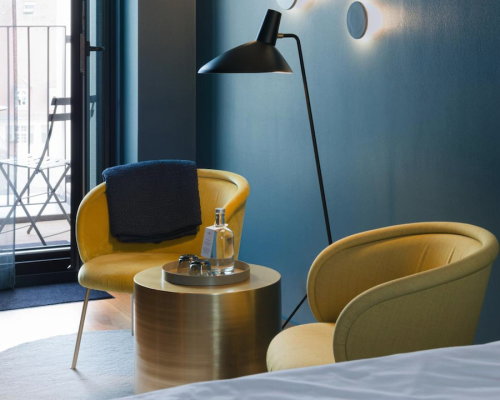 Duistere Academia: Betonnen Hotel Nachtlamp